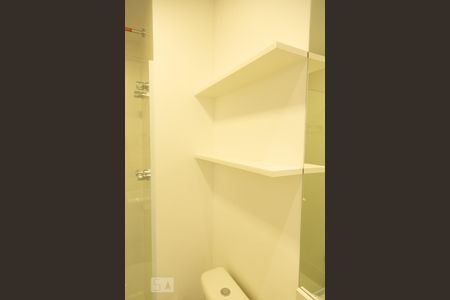 Studio para alugar com 25m², 1 quarto e sem vaga Studio para alugar com 25m², 1 quarto e sem vagaBanheiro