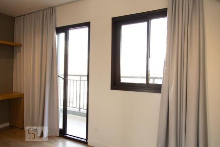 Sala/Quarto de kitnet/studio à venda com 1 quarto, 25m² em Indianópolis, São Paulo