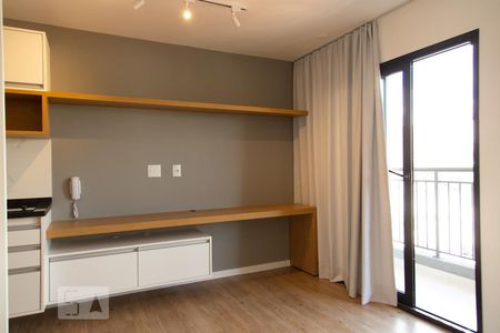 Sala/Quarto de kitnet/studio para alugar com 1 quarto, 25m² em Indianópolis, São Paulo