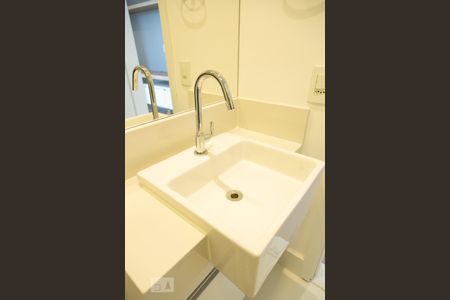 Studio para alugar com 25m², 1 quarto e sem vaga Studio para alugar com 25m², 1 quarto e sem vagaBanheiro