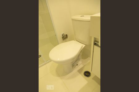 Studio para alugar com 25m², 1 quarto e sem vaga Studio para alugar com 25m², 1 quarto e sem vagaBanheiro