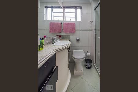 Apartamento à venda com 115m², 2 quartos e 2 vagasBanheiro da Suíte