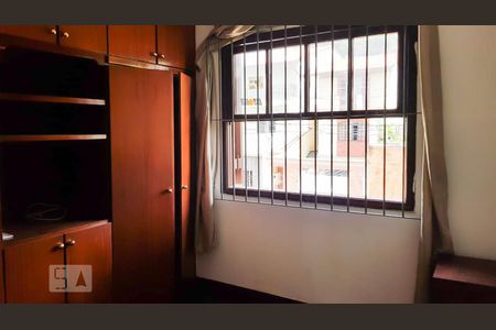 Casa à venda com 180m², 3 quartos e 2 vagas Casa à venda com 180m², 3 quartos e 2 vagasQuarto 1