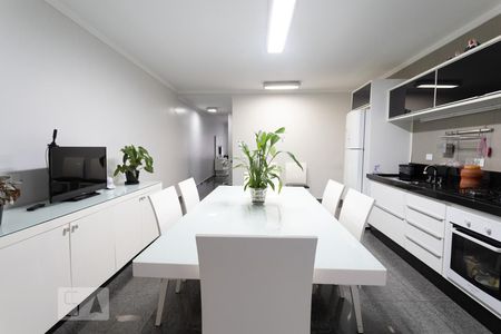 Casa à venda com 500m², 4 quartos e 4 vagasCozinha