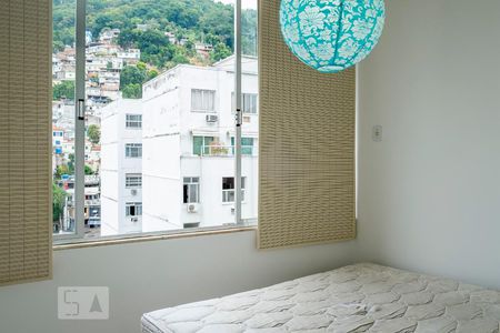 Quarto de kitnet/studio para alugar com 1 quarto, 38m² em Leme, Rio de Janeiro