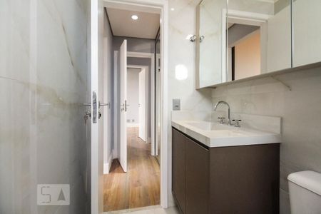 Apartamento à venda com 96m², 2 quartos e 3 vagasBanheiro Suíte 1