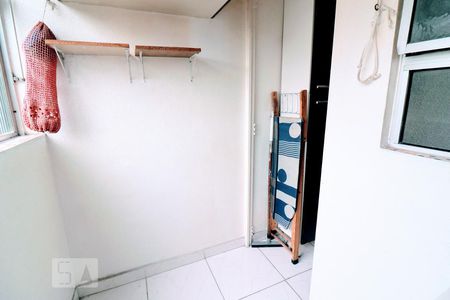 Apartamento à venda com 70m², 2 quartos e 1 vagaÁrea de Serviço
