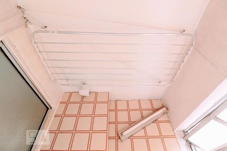 Apartamento à venda com 70m², 2 quartos e 1 vagaÁrea de Serviço