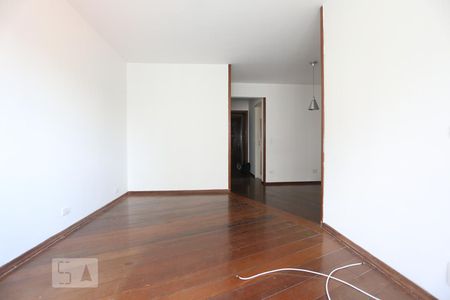 Sala de apartamento à venda com 3 quartos, 71m² em Jardim Ester, São Paulo
