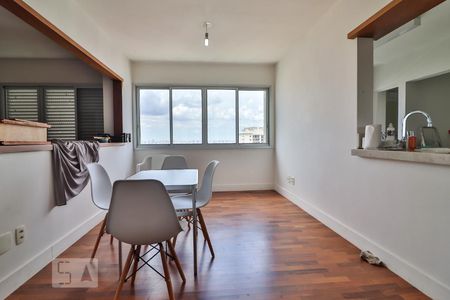 Apartamento para alugar com 130m², 2 quartos e 1 vagaSala