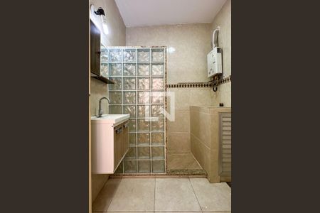 Apartamento à venda com 84m², 2 quartos e sem vagaBanheiro Social