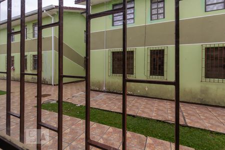 Vista da Sala de apartamento para alugar com 2 quartos, 50m² em Barreirinha, Curitiba