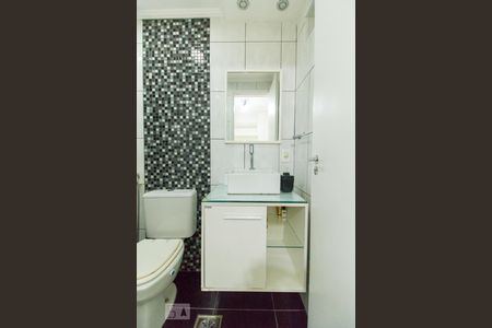 Apartamento à venda com 72m², 3 quartos e 1 vaga Apartamento à venda com 72m², 3 quartos e 1 vagaBanheiro Suíte