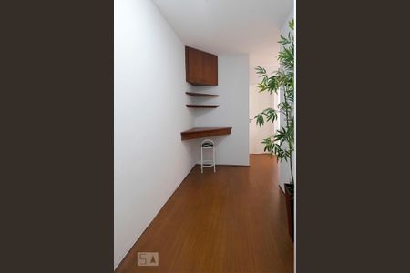 Corredor de apartamento para alugar com 1 quarto, 40m² em Vila Mariana, São Paulo