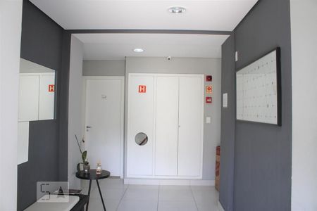 Apartamento à venda com 42m², 1 quarto e sem vagaHall social