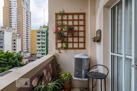 Apartamento à venda com 85m², 2 quartos e sem vagaVaranda