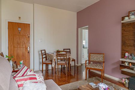 Apartamento à venda com 85m², 2 quartos e sem vagaSala