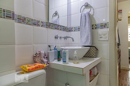 Apartamento à venda com 85m², 2 quartos e sem vagaBanheiro - Suíte