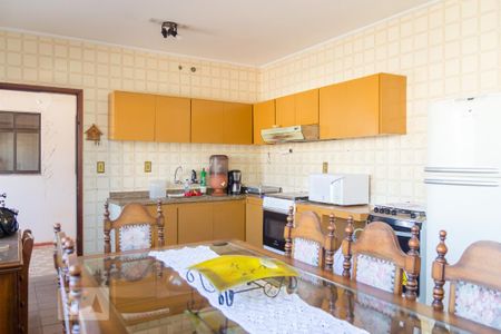 Casa à venda com 110m², 2 quartos e sem vaga Casa à venda com 110m², 2 quartos e sem vagaCozinha