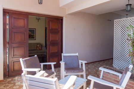 Casa à venda com 110m², 2 quartos e sem vaga Casa à venda com 110m², 2 quartos e sem vagaQuintal