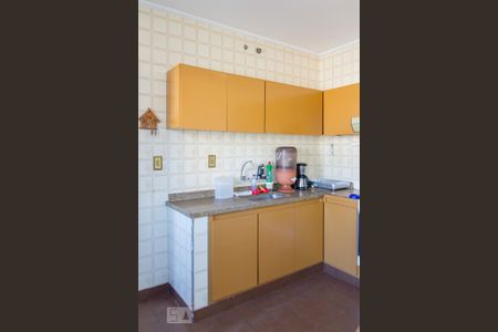 Casa à venda com 110m², 2 quartos e sem vaga Casa à venda com 110m², 2 quartos e sem vagaCozinha