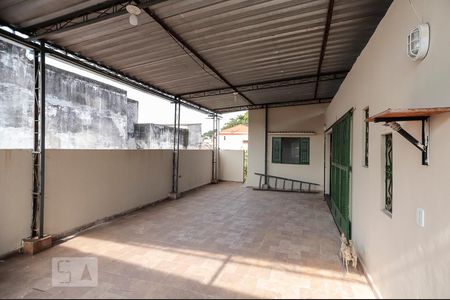 Casa para alugar com 240m², 5 quartos e sem vagaÁrea Coberta