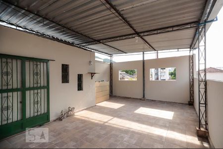 Casa para alugar com 240m², 5 quartos e sem vagaÁrea Coberta