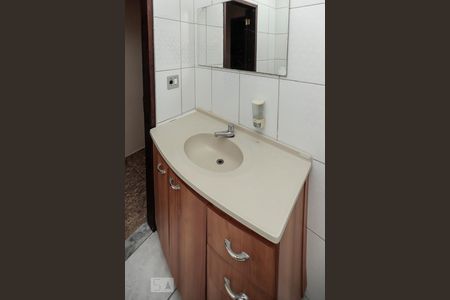 Casa para alugar com 240m², 5 quartos e sem vagaBanheiro
