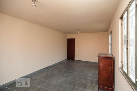 Casa para alugar com 240m², 5 quartos e sem vagaQuarto 4