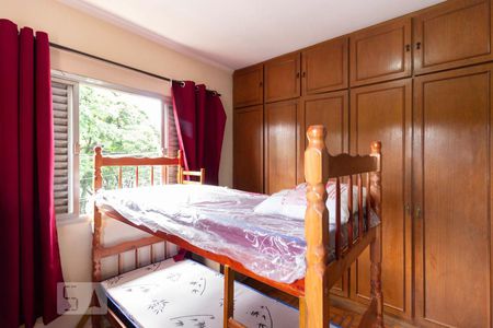 Casa à venda com 1200m², 4 quartos e 2 vagasQuarto