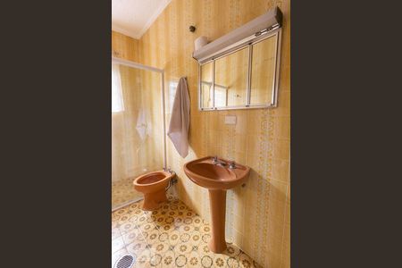 Casa à venda com 1200m², 4 quartos e 2 vagasBanheiro