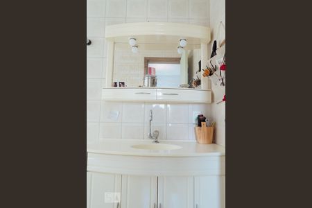 Apartamento à venda com 97m², 3 quartos e 2 vagasSuíte Banheiro