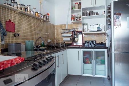 Apartamento à venda com 97m², 3 quartos e 2 vagasCozinha