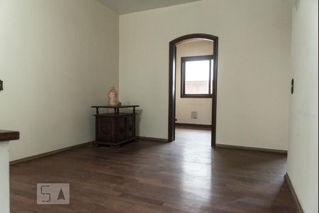 Casa à venda com 700m², 4 quartos e 5 vagasAnte sala superior