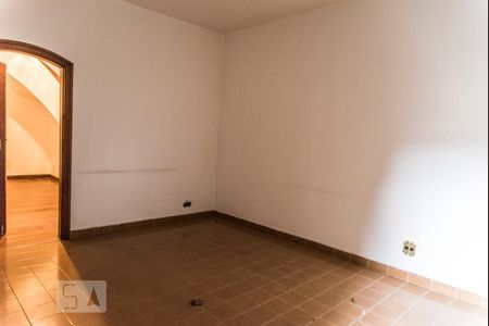Casa à venda com 700m², 4 quartos e 5 vagasCozinha Salão de Festas