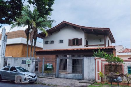 Casa à venda com 700m², 4 quartos e 5 vagasFachada da Rua