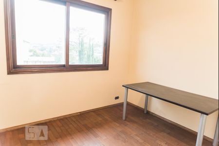 Casa à venda com 700m², 4 quartos e 5 vagasQuarto 2