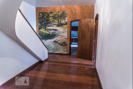 Casa à venda com 700m², 4 quartos e 5 vagasAnte Sala Inferior
