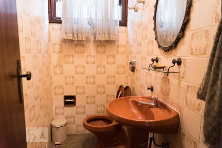 Casa à venda com 700m², 4 quartos e 5 vagasLavabo