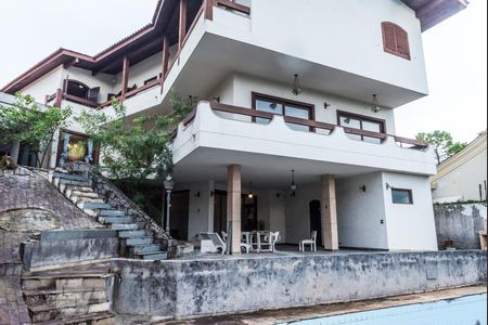 Casa à venda com 700m², 4 quartos e 5 vagasFachada Fundo