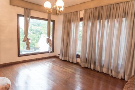 Casa à venda com 700m², 4 quartos e 5 vagasSala 4