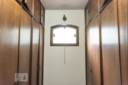 Casa à venda com 700m², 4 quartos e 5 vagasCloset suite 1