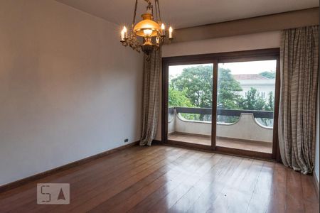 Casa à venda com 700m², 4 quartos e 5 vagasSala 3