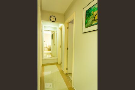 Apartamento à venda com 90m², 3 quartos e 2 vagasCorredor