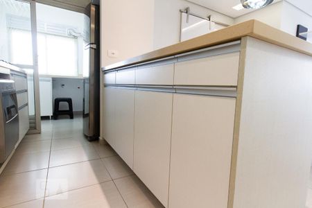 Apartamento à venda com 47m², 2 quartos e 1 vaga Apartamento à venda com 47m², 2 quartos e 1 vagaCozinha - Armários