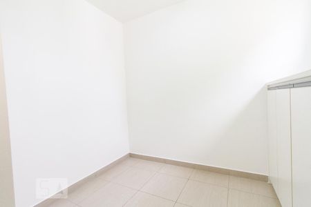 Apartamento à venda com 47m², 2 quartos e 1 vaga Apartamento à venda com 47m², 2 quartos e 1 vagaQuarto de Serviço