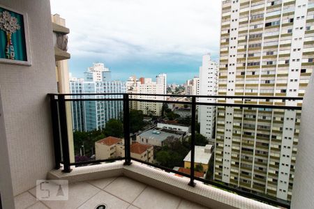 Apartamento à venda com 47m², 2 quartos e 1 vaga Apartamento à venda com 47m², 2 quartos e 1 vagaSacada
