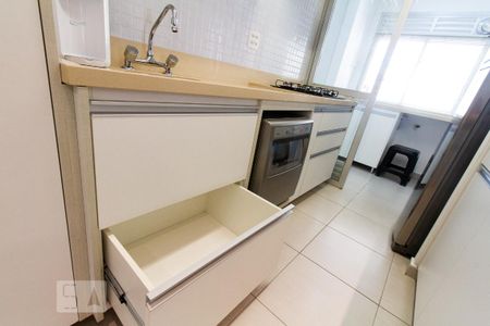Apartamento à venda com 47m², 2 quartos e 1 vaga Apartamento à venda com 47m², 2 quartos e 1 vagaCozinha - Armários