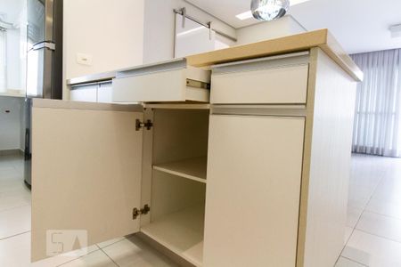 Apartamento à venda com 47m², 2 quartos e 1 vaga Apartamento à venda com 47m², 2 quartos e 1 vagaCozinha - Armários