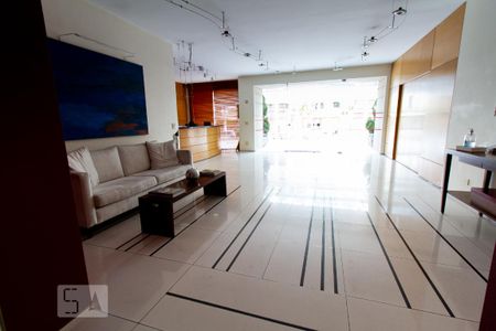 Apartamento à venda com 47m², 2 quartos e 1 vaga Apartamento à venda com 47m², 2 quartos e 1 vagaHall de Entrada